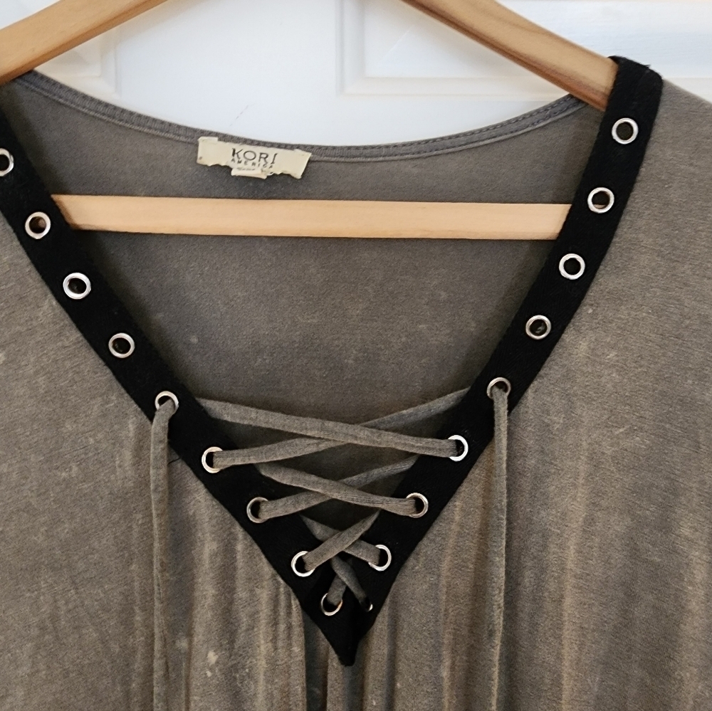 Kori Mineral Washed Taupe Tunic Top Lace Up Size Large Whimsigoth Ruffle Hem - Picture 10 of 12
